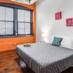 Ferienwohnung Centric Ny Style Loft W/King Bed Rochester Exterior photo