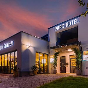 Park Hotel Buek-Buekfuerdo Exterior photo