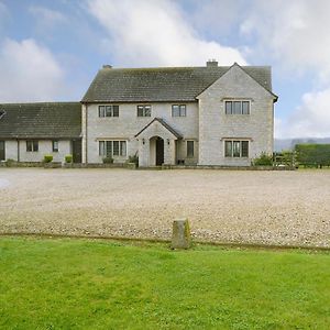 Villa Canon Court Farm Haydon Exterior photo