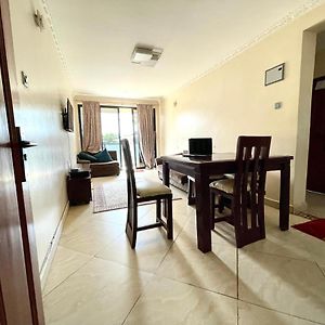 2Bedroom City Apartment With Wifi & Washing Machine. 5Min Walk To Cbd Kampala Exterior photo