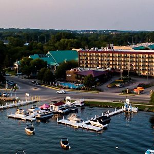 Hotel Harbor Shores On Lake Geneva Exterior photo