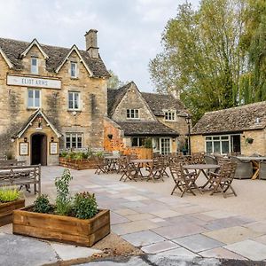 Hotel Eliot Arms Cirencester Exterior photo