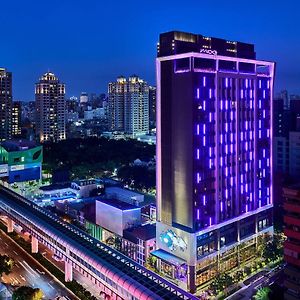 Hotel Moxy Taichung Exterior photo