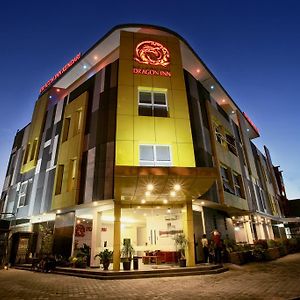 Dragon Inn Kendari Exterior photo