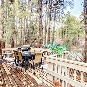 Villa Pet-Friendly Pine Cabin With Fire Pit 2 Mi To Trail Exterior photo