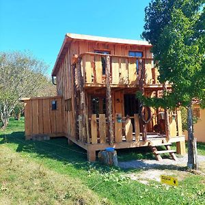 Cabane Insolite Tout Confort Chalet Gites Luzy Morvan Bourgogne Exterior photo