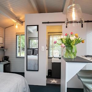 Bed and Breakfast Tiny House Boatshed Heemstede Exterior photo