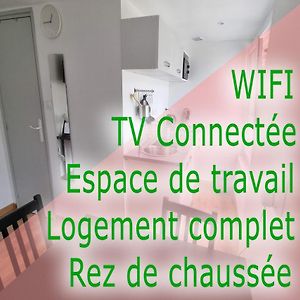 Ferienwohnung Studio En Rez-De-Chaussee - Le Petit Chateau Avesnois - Tv - Wifi - Logement Entier Avesnes-sur-Helpe Exterior photo