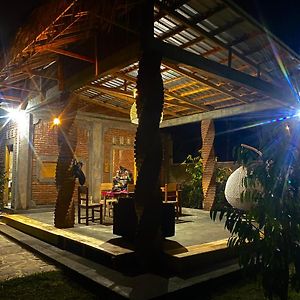 Ferienwohnung Al Sasaki Tetebatu Exterior photo