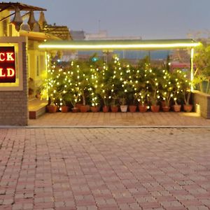Hotel Brick Field Varanasi Exterior photo