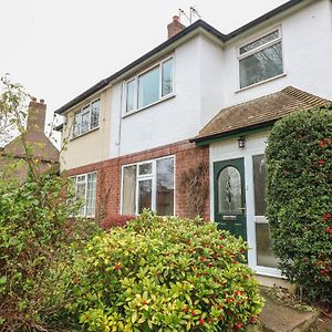 Villa Cheriton Tuxford Exterior photo