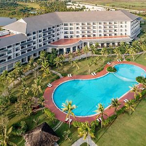 Melia Vinpearl Cua Hoi Beach Resort Cửa Lò Exterior photo