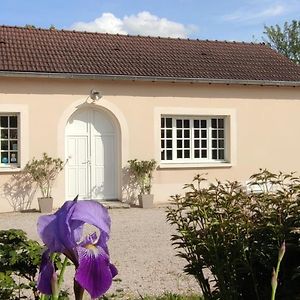 Hotel La Petite Maison Givry  Exterior photo