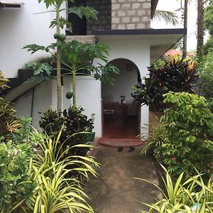 Ashok Guesthouse Trincomalee Exterior photo