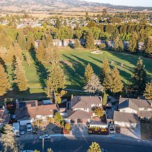 Villa Charming House Next To Golf Course Rohnert Park Exterior photo