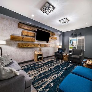 Best Western Plus Lake Dallas Inn&Suites Exterior photo