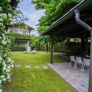 Villa Bnbook - La Veranda Del Lago Travedona Exterior photo