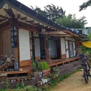 Gugangjae Hanok Stay Jeonju Exterior photo