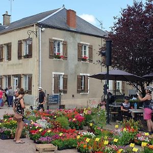 Hotel Relax Au Coeur Du Morvan Ouroux-en-Morvan Exterior photo