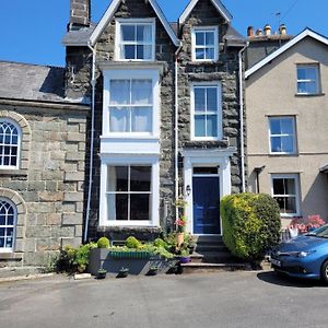 Hotel Afallon Townhouse Dolgellau Exterior photo