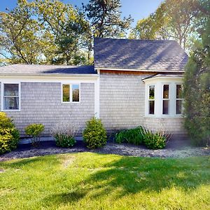 Belmont Beach Cottage West Harwich Exterior photo