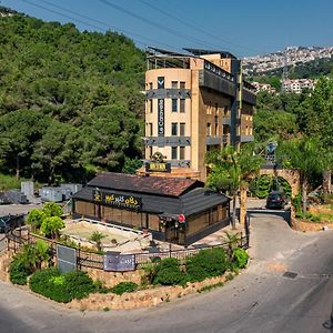 Hotel Le Caravelle Beirut Exterior photo