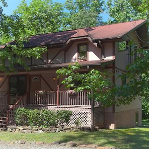 Villa Secluded Chalet - Pet Friendly Columbus Exterior photo