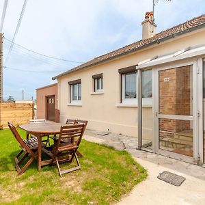 Gite Renardeau - Maison A Deux Pas Du Centre Ville Carentan Exterior photo