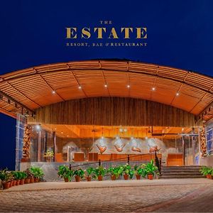The Estate Resort, Bar&Restaurant Mudbidri Exterior photo