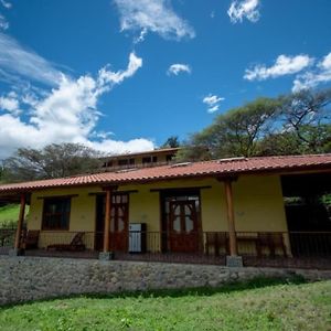 Villa Vilcabamba Casa / Granja Vilcabamba House / Farm Loja Exterior photo