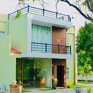 Shanthi Villa Resort Anuradhapura Exterior photo