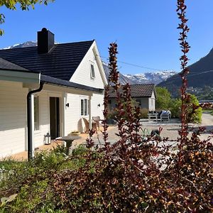 Villa Cozy House In Eidfjord Exterior photo