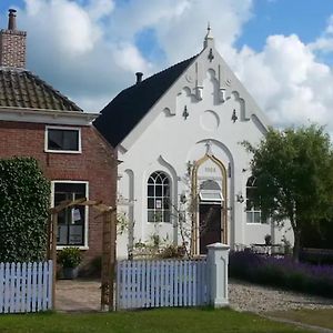 Gasthaus Kerkje De Kleine Antonius Zeerijp Exterior photo