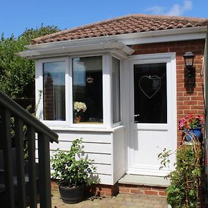 Villa Little Worsley And The Shepherds Hut Ventnor Exterior photo