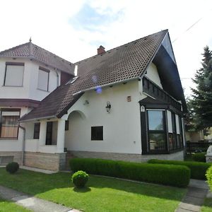 Hotel Haus Elfriede Bük Exterior photo