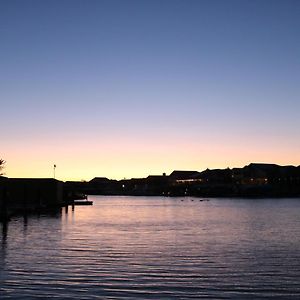 Hotel Bellanca Discovery Bay Exterior photo