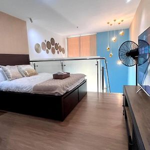 Loft Unit One Bedroom With Terrace Davao Stadt Exterior photo