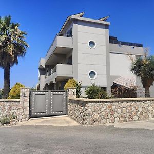 Ferienwohnung Stamatina'S Luxury Penthouse In Pastida Exterior photo