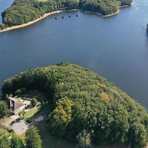 Villa Gite En Bord De Lac Avec Terrasse, Jardin Clos, Activites Nautiques Et Proche Sites Touristiques - Fr-1-742-150 Saint-Etienne-Cantales Exterior photo