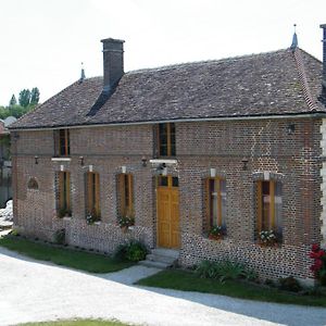 Villa Le Bas Du Buisson Ferme Bucey-en-Othe Exterior photo
