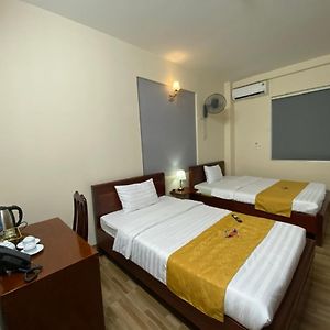 Hotel Khach San Hoa Binh Quang Tri Dong Ha Exterior photo