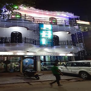 Hotel Vindhy Gange Atithi Bhawan Mirzāpur Exterior photo