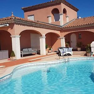 Bed and Breakfast Les Collines D'Ugernum Beaucaire  Exterior photo