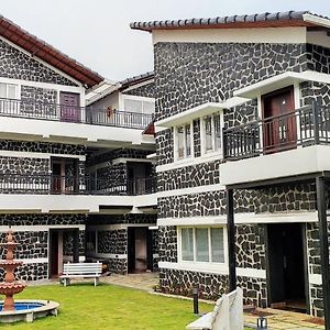 Hotel Le Yercaud Exterior photo