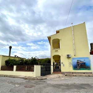 Villa La Casa Del Pescatore San Giovanni Suèrgiu Exterior photo