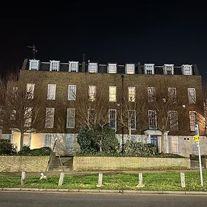 Calverley House Apartments Bishop’s Stortford Exterior photo
