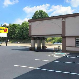 Hotel Super 8 By Wyndham Greensburg Exterior photo