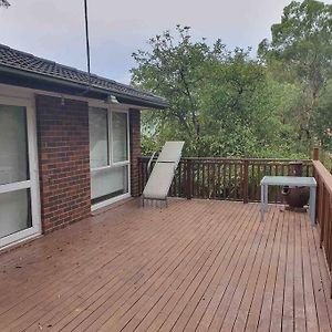 Serene 4-Bedroom House In Melbourne East Mitcham Exterior photo