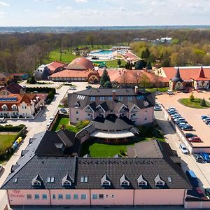 Spa&Wellness Hotel Orchidea Veľký Meder Exterior photo