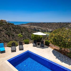 3 Bedroom Villa Melandra With Private Pool And Sea Views, Aphrodite Hills Resort Kouklia Exterior photo